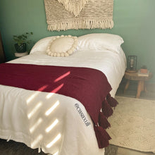 Cargar imagen en el visor de la galería, Frazada/Pie de cama &quot;Antonia&quot;
