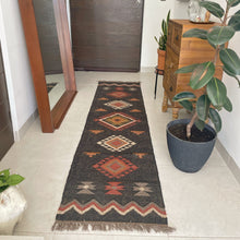 Cargar imagen en el visor de la galería, Tapete de yute kilim &quot;Angela&quot;
